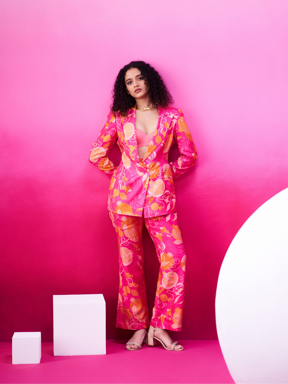 Kiara - Anaar Blazer Set